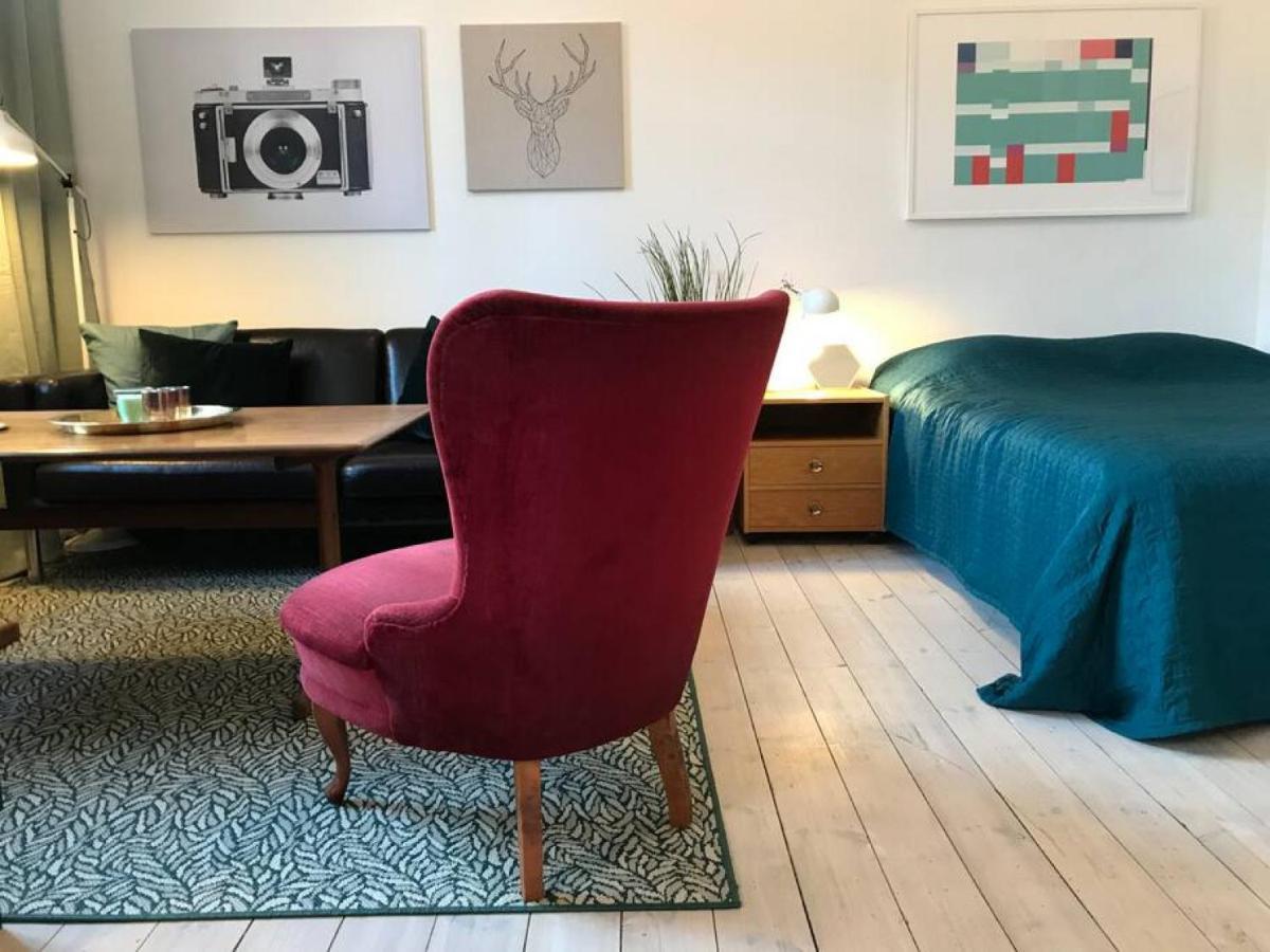 Bohemian And Light One Room Apartment In Sofo 31Sqm Stockholm Exterior photo